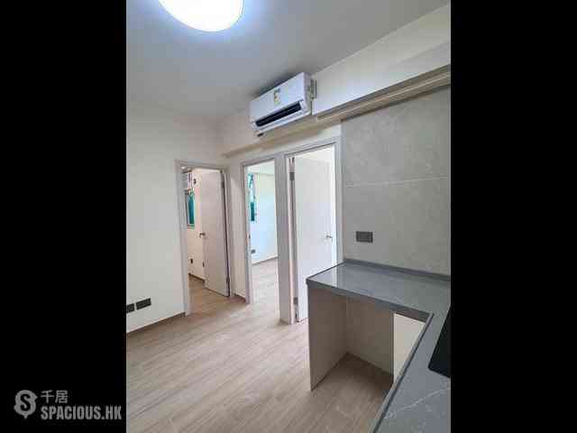 Sai Ying Pun - Kwan Yick Building Phase 3 07