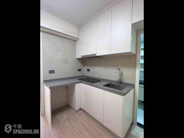 Sai Ying Pun - Kwan Yick Building Phase 3 09
