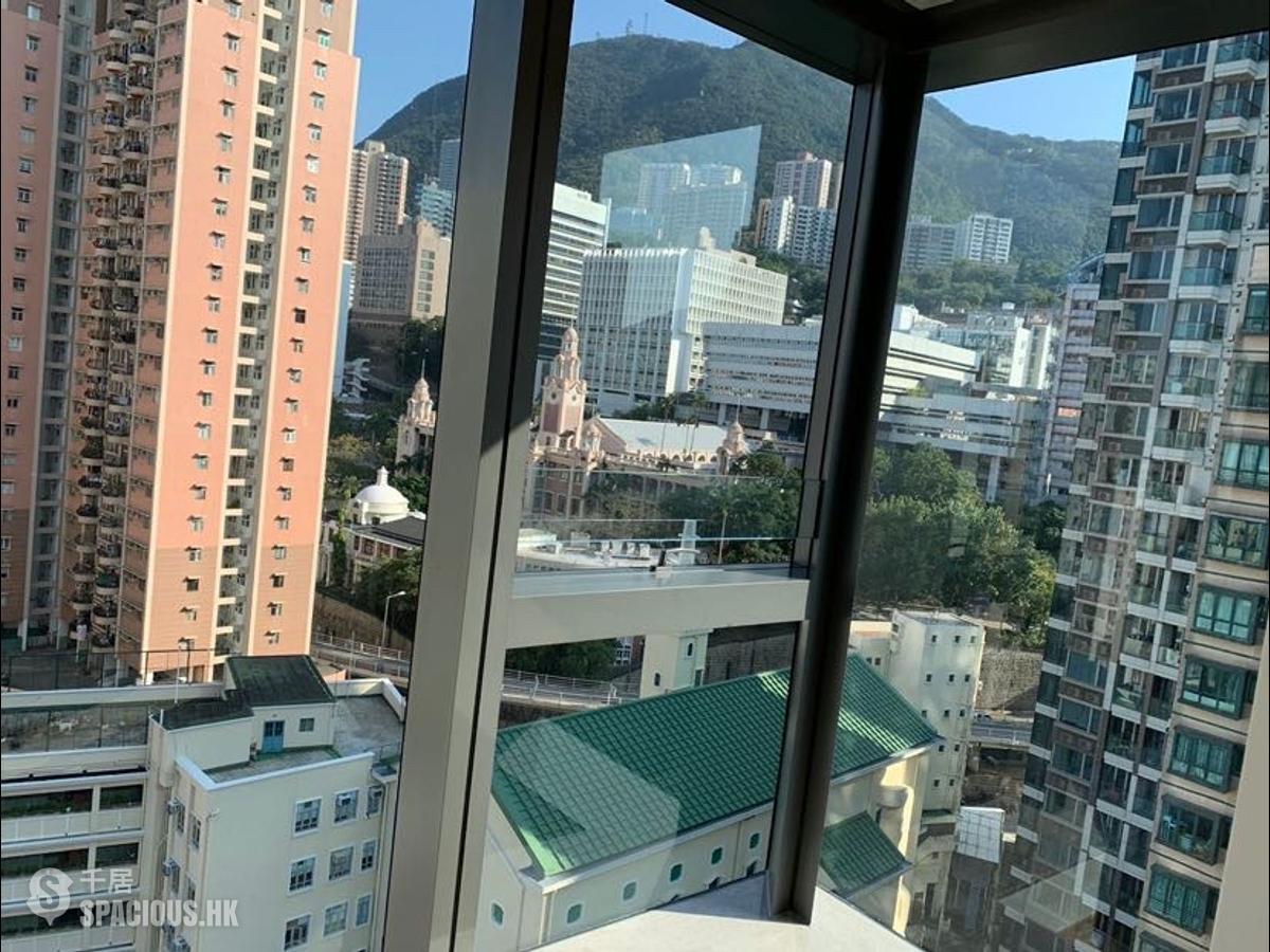 Shek Tong Tsui - Novum West 01