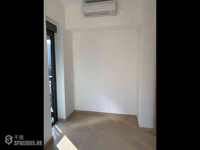 Shek Tong Tsui - Novum West 03