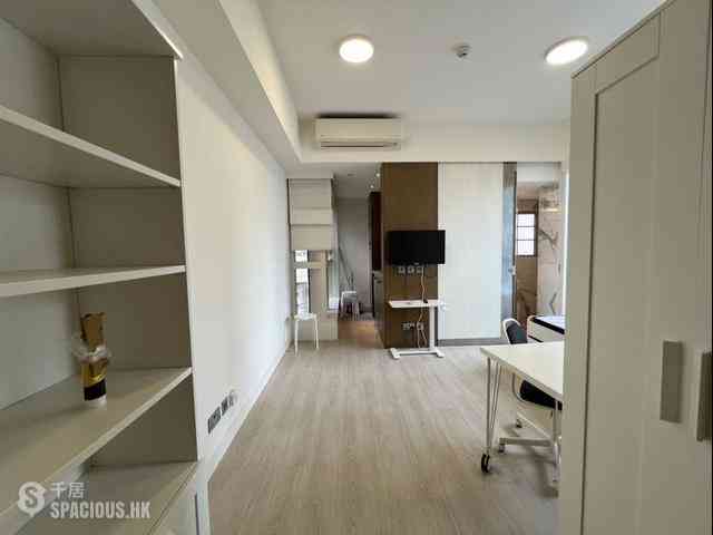 Shek Tong Tsui - Eight South Lane 02