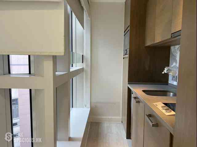 Shek Tong Tsui - Eight South Lane 06
