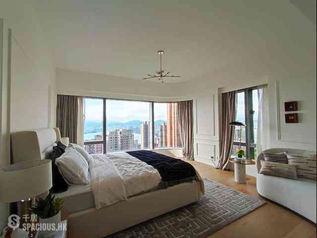 Mid Levels West - Altamira 01