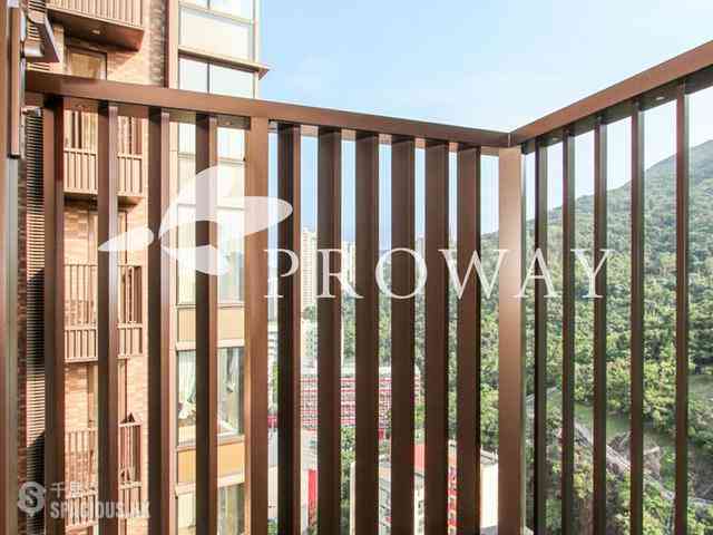 Shau Kei Wan - Island Garden 05