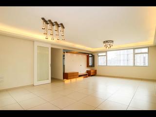 Jardines Lookout - Butler Towers Block EF 03