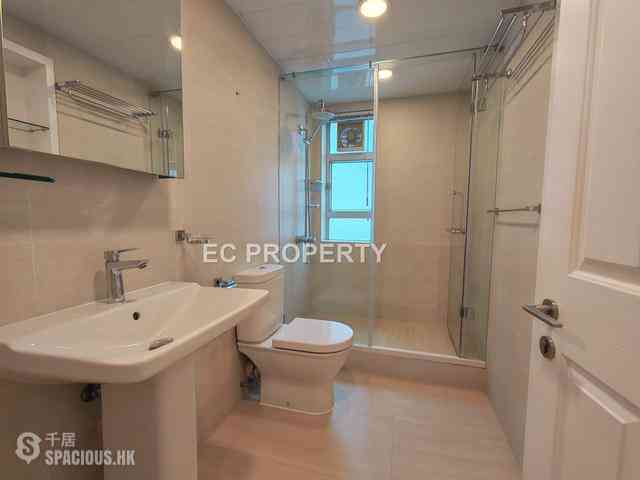 Leighton Hill - Rose Court 16