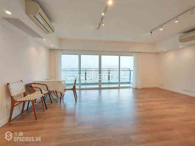 Leighton Hill - Rose Court 03