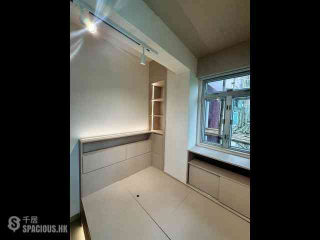 Mong Kok - Cheong Fai Mansion 05