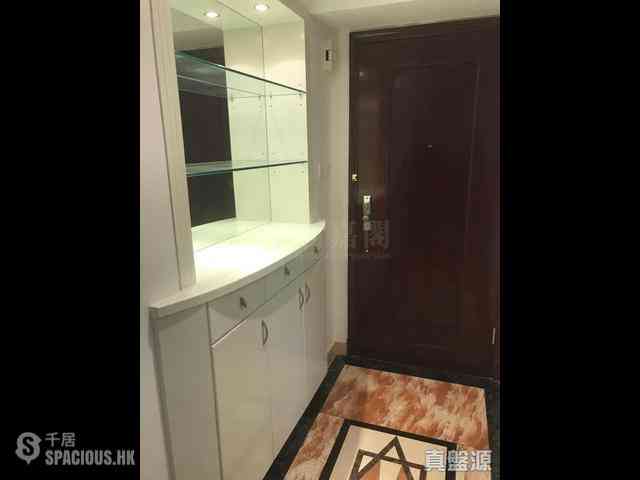 Tsim Sha Tsui - The Victoria Towers 06