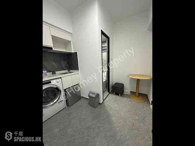 Mong Kok - Sincere House 04