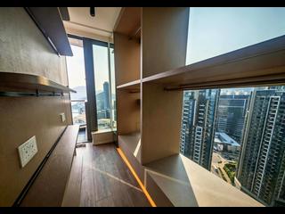 Tseung Kwan O - Twin Peaks Block 1 04