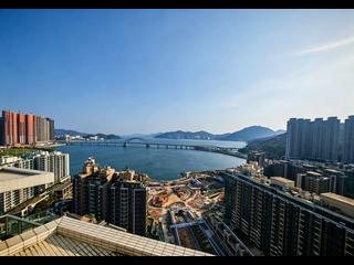 Tseung Kwan O - Twin Peaks Block 1 05