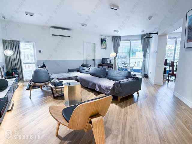 Soho - Albron Court 16