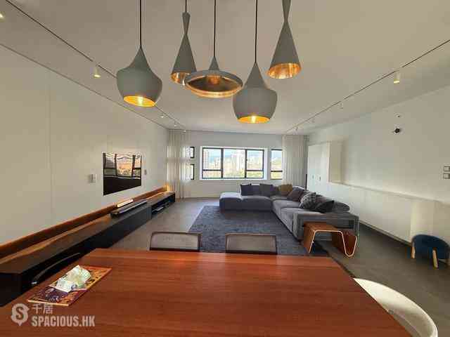 Mid Levels Central - Birchwood Place 04