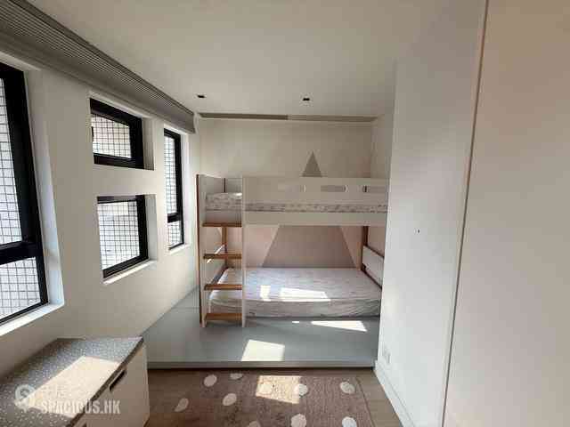Mid Levels Central - Birchwood Place 08