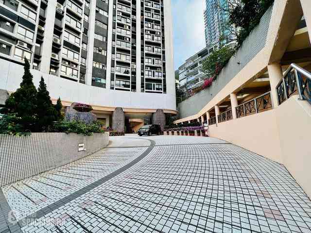 Mid Levels Central - Birchwood Place 15