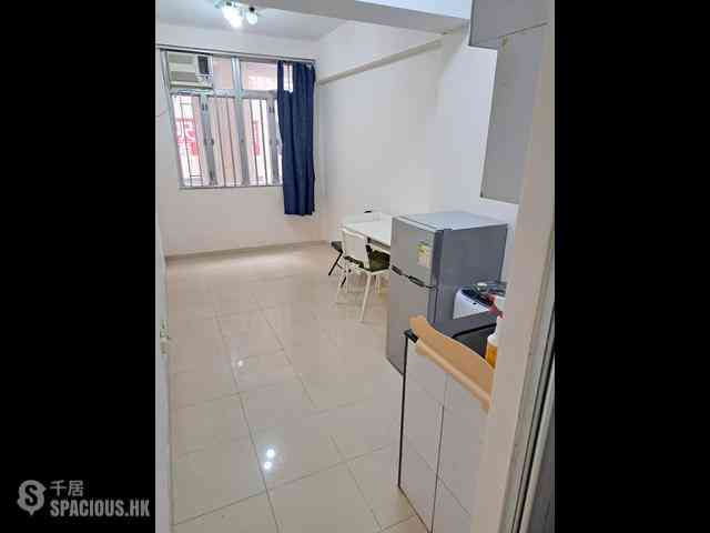 Shek Tong Tsui - Yip Cheung Building 03
