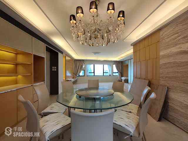 Mid Levels Central - Birchwood Place 05