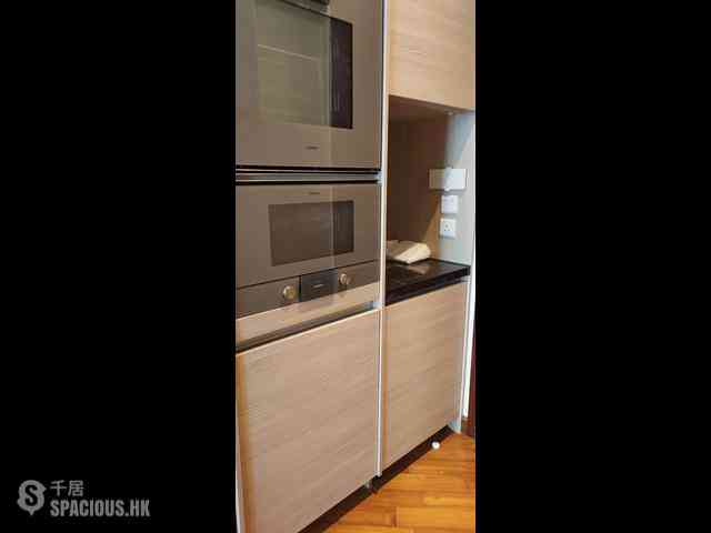 Wan Chai - The Avenue Phase 2 Block 3 05