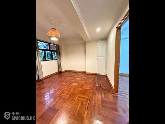 Sai Ying Pun - Mai Hing House 08