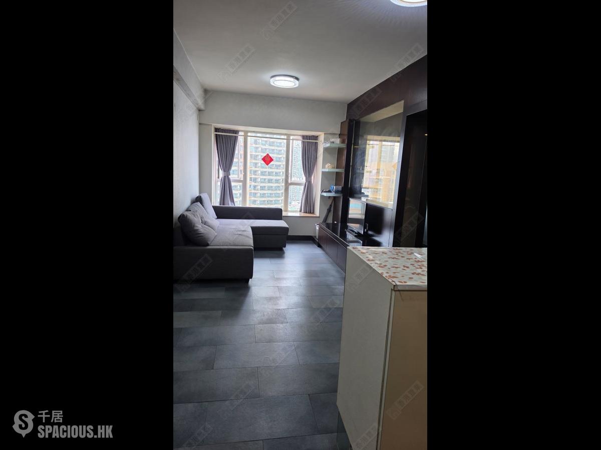 Tai Kok Tsui - Park Avenue Phase 1 Block 7 01