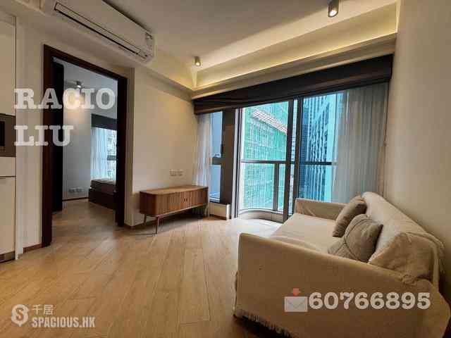 Wan Chai - The Hillside 01