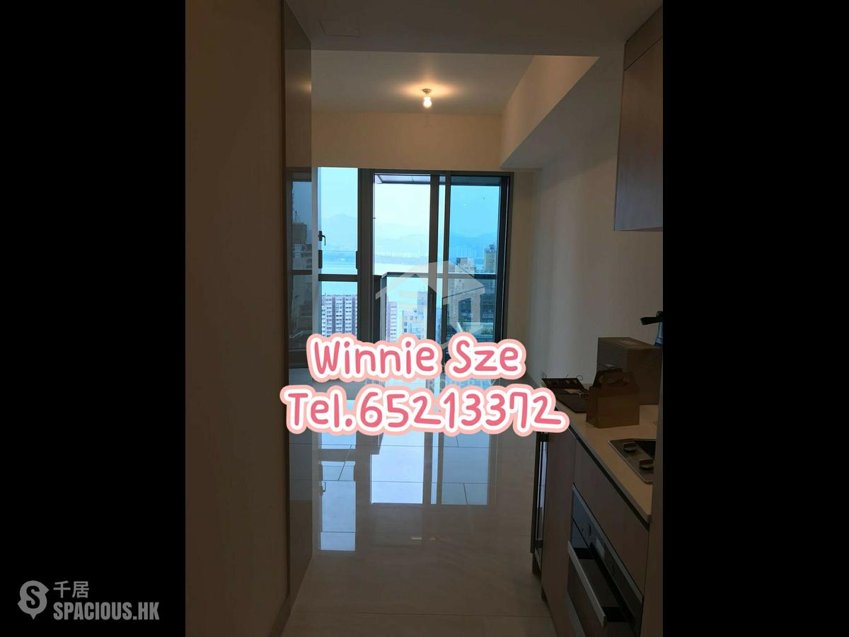 Sai Ying Pun - King's Hill 01