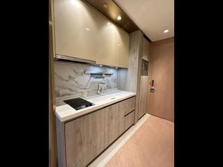 Cheung Sha Wan - Grand Victoria Phase 2 Grand Victoria II Tower 3B 04