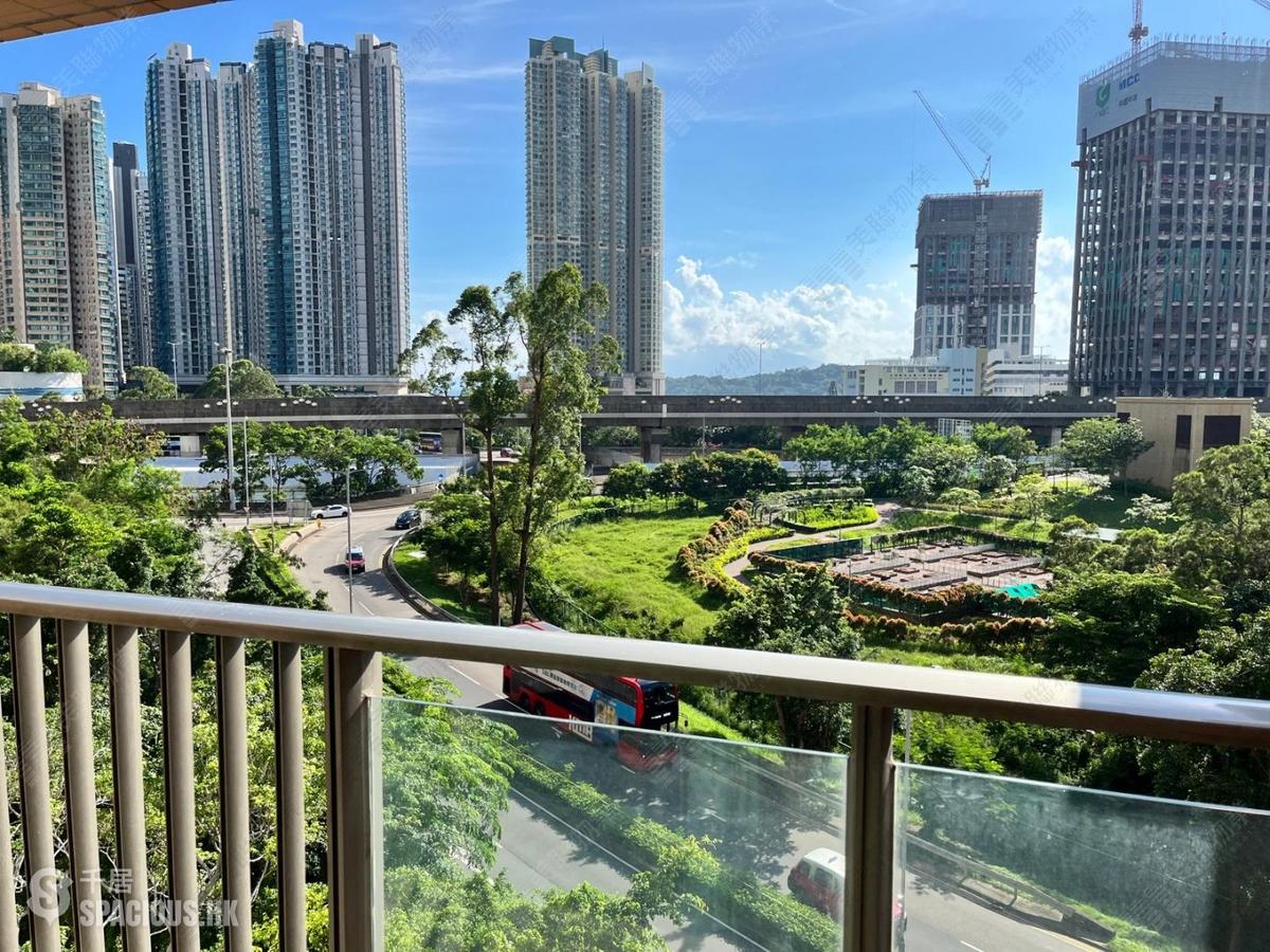 大角咀 - 君滙港 01