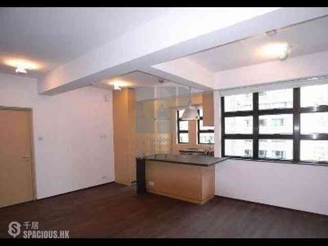 Mid Levels Central - Kings Court 01