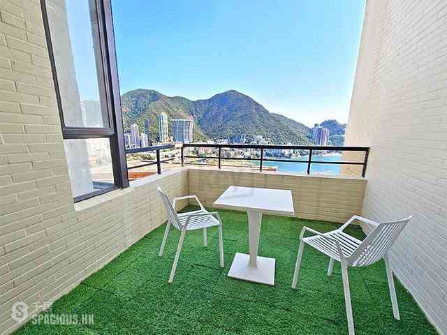 Repulse Bay - The Beachfront 03