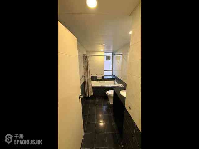 Mid Levels Central - Tregunter Tower 3 06