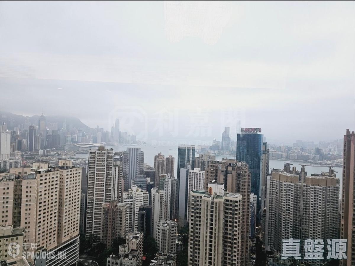 Braemar Hill - Sky Horizon 01