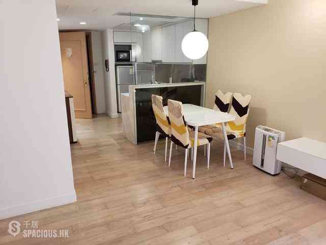 Wan Chai - Convention Plaza Apartments 03