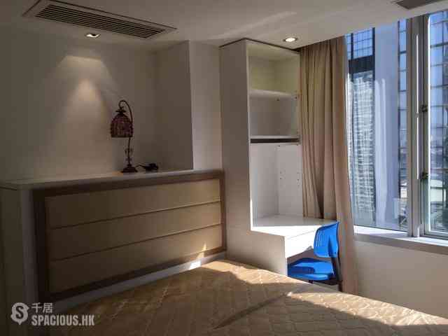 Wan Chai - Convention Plaza Apartments 05