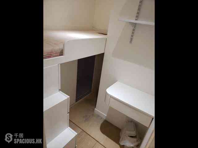 Wan Chai - Convention Plaza Apartments 08
