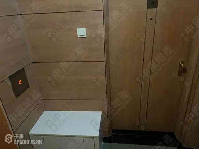 Mid Levels Central - Cimbria Court 06