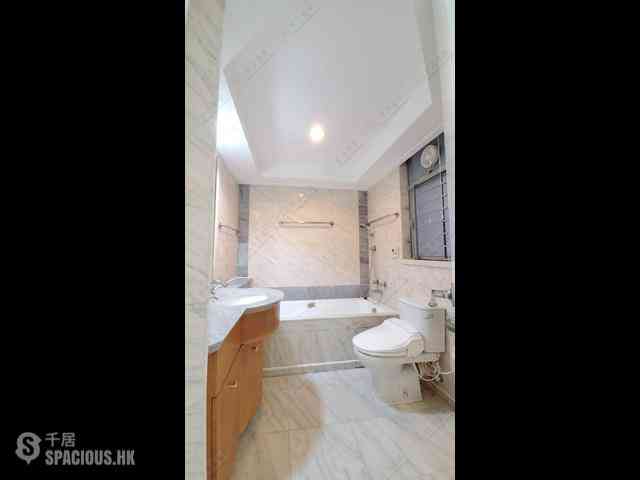 West Kowloon - The Waterfront Phase 2 Block 6 05