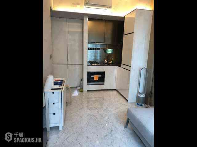 Mid Levels Central - The Richmond 03