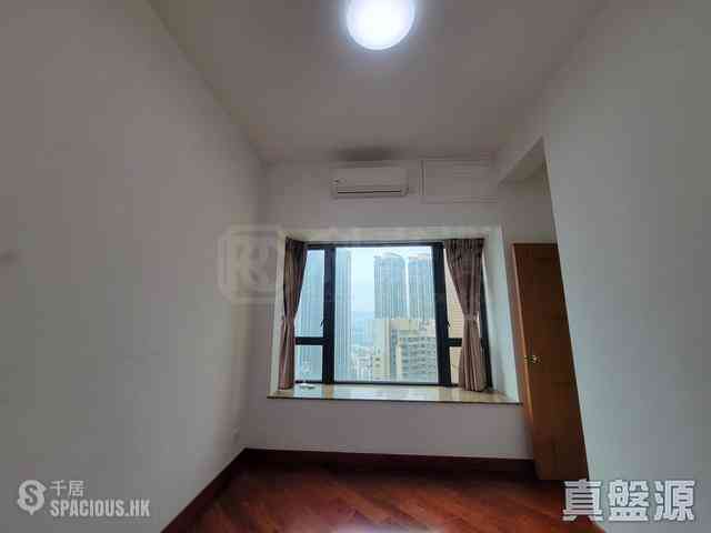 West Kowloon - The Arch 13