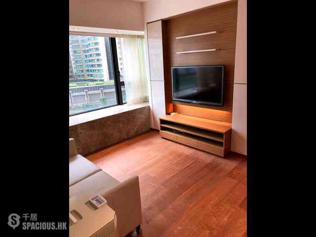 West Kowloon - The Arch 02