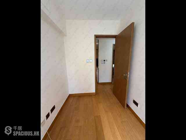 Sai Ying Pun - The Nova 06