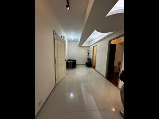 Kennedy Town - Luen Hing Apartments 02