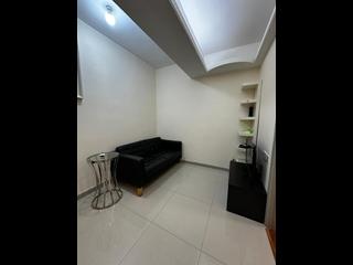 Kennedy Town - Luen Hing Apartments 03