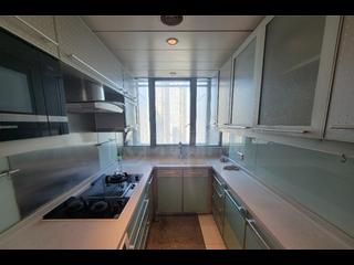 West Kowloon - The Harbourside Block 3 03