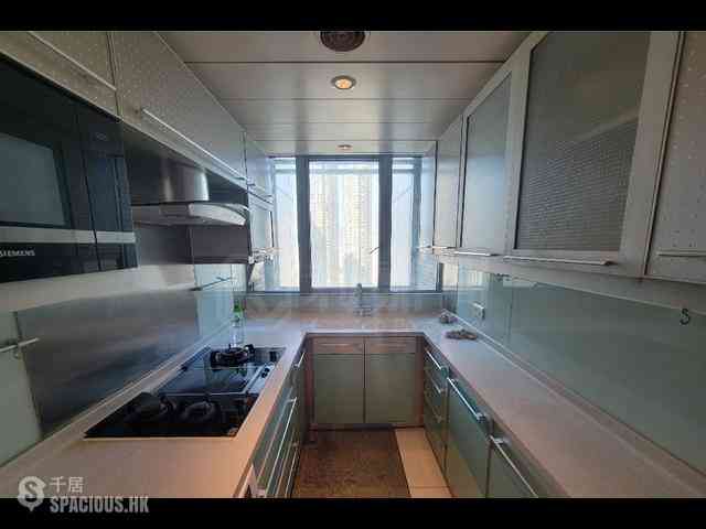 West Kowloon - The Harbourside Block 3 03