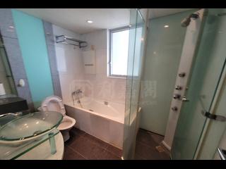 West Kowloon - The Harbourside Block 3 08