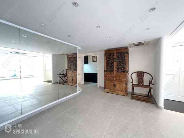 Mid Levels Central - Wing Hong Mansion 02