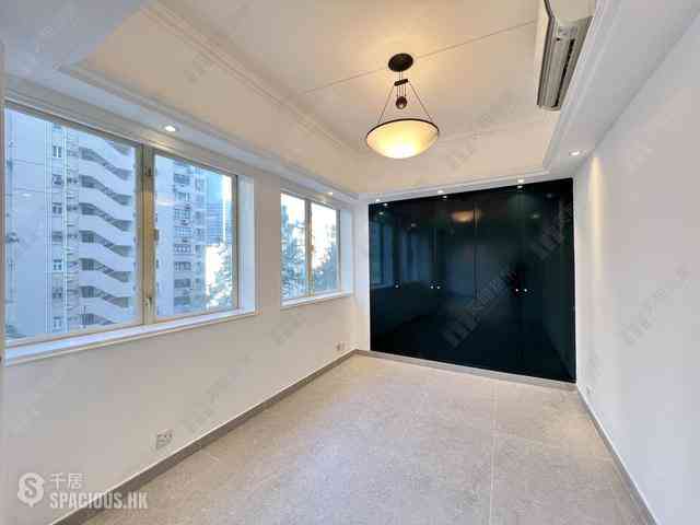 Mid Levels Central - Wing Hong Mansion 03