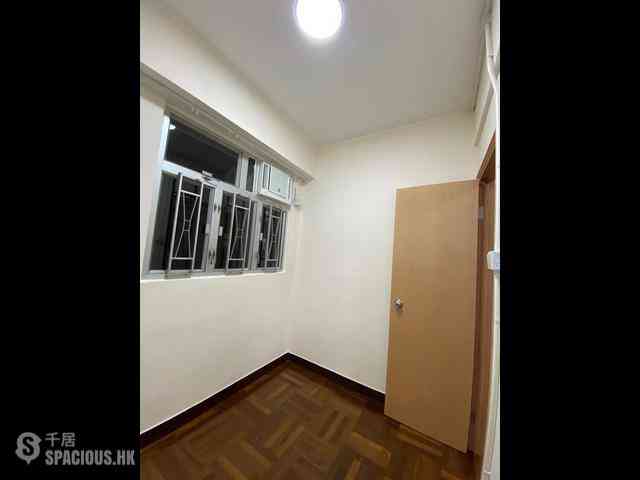 Sai Ying Pun - Yen Fook Mansion 03